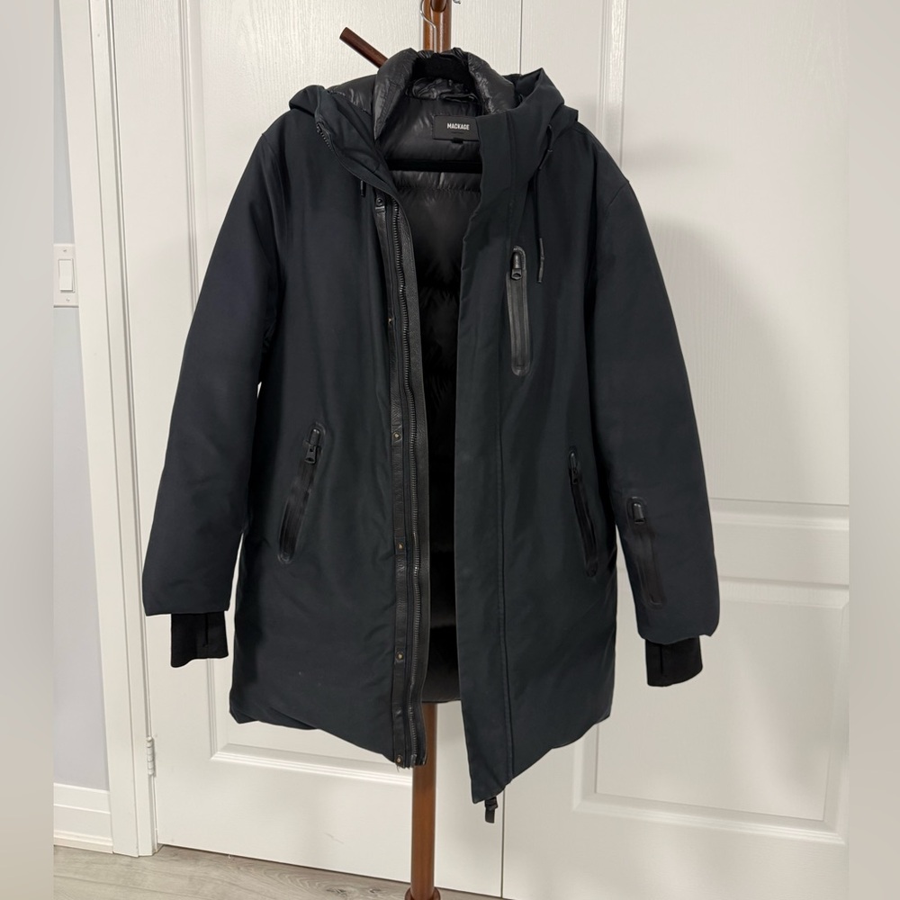 Men’s hooded Down Coat